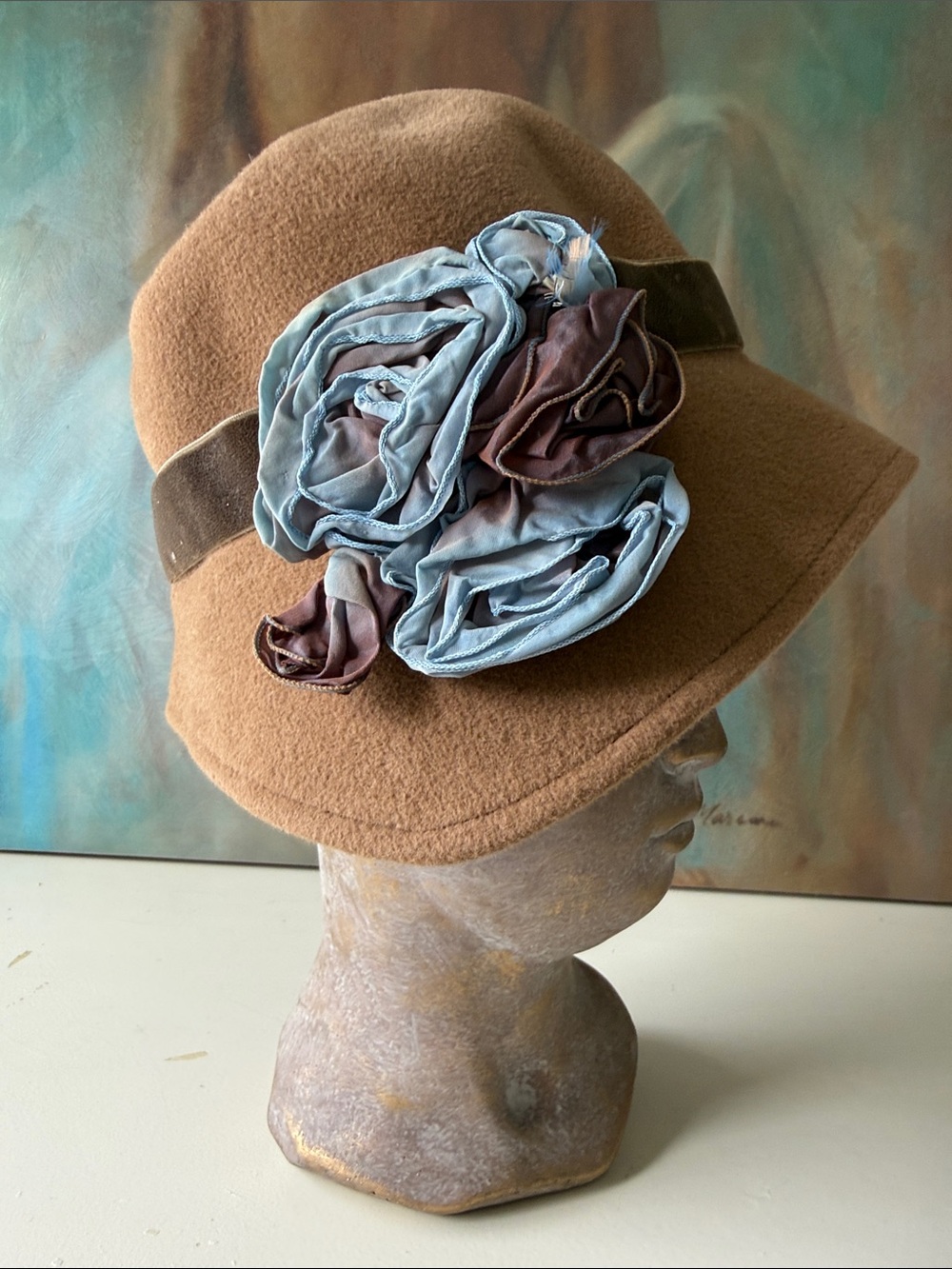 Vintage Brown Felt Cloche Hat with Chiffon Floral Accent